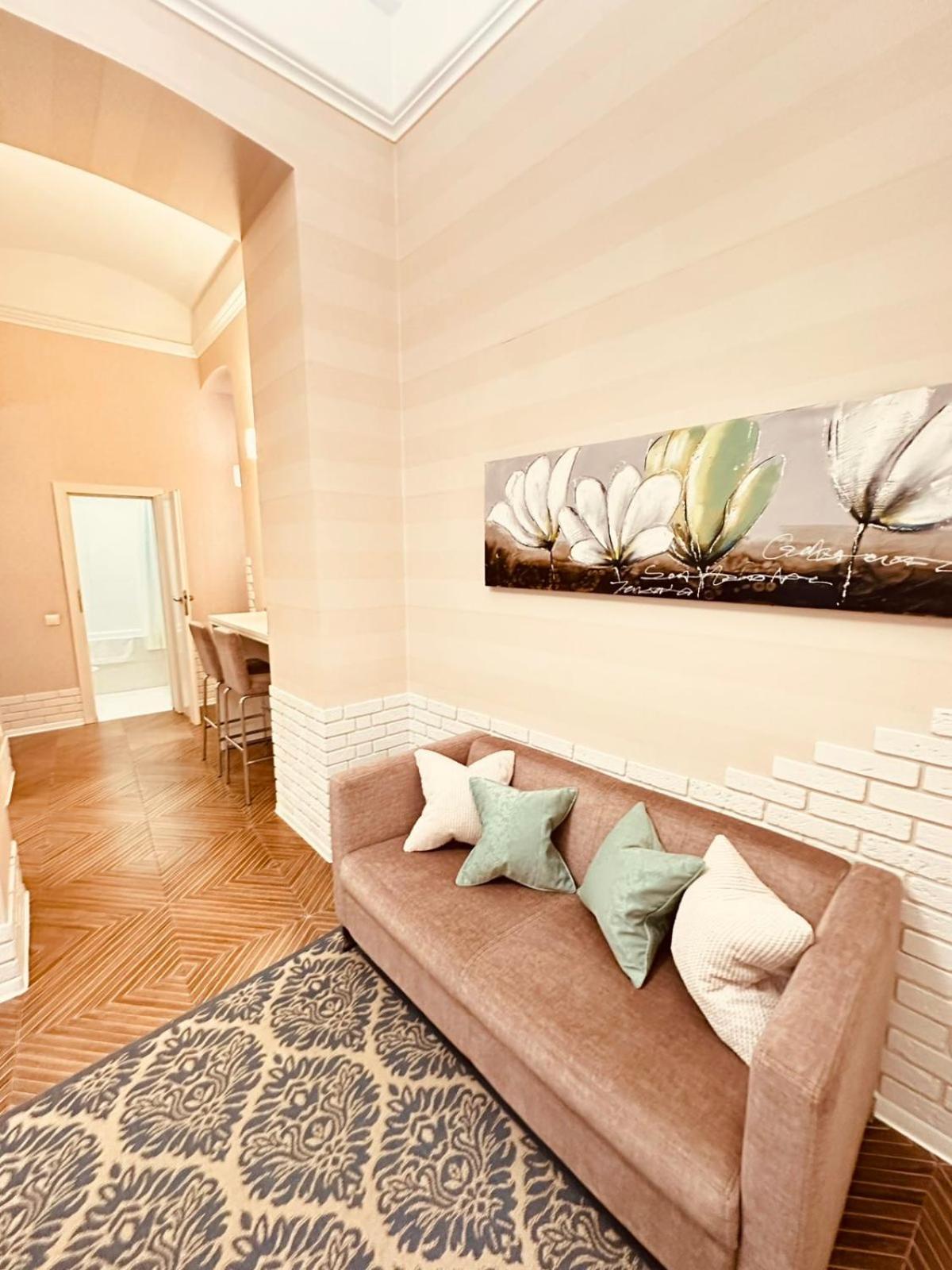 Lviv Apartments Luaran gambar